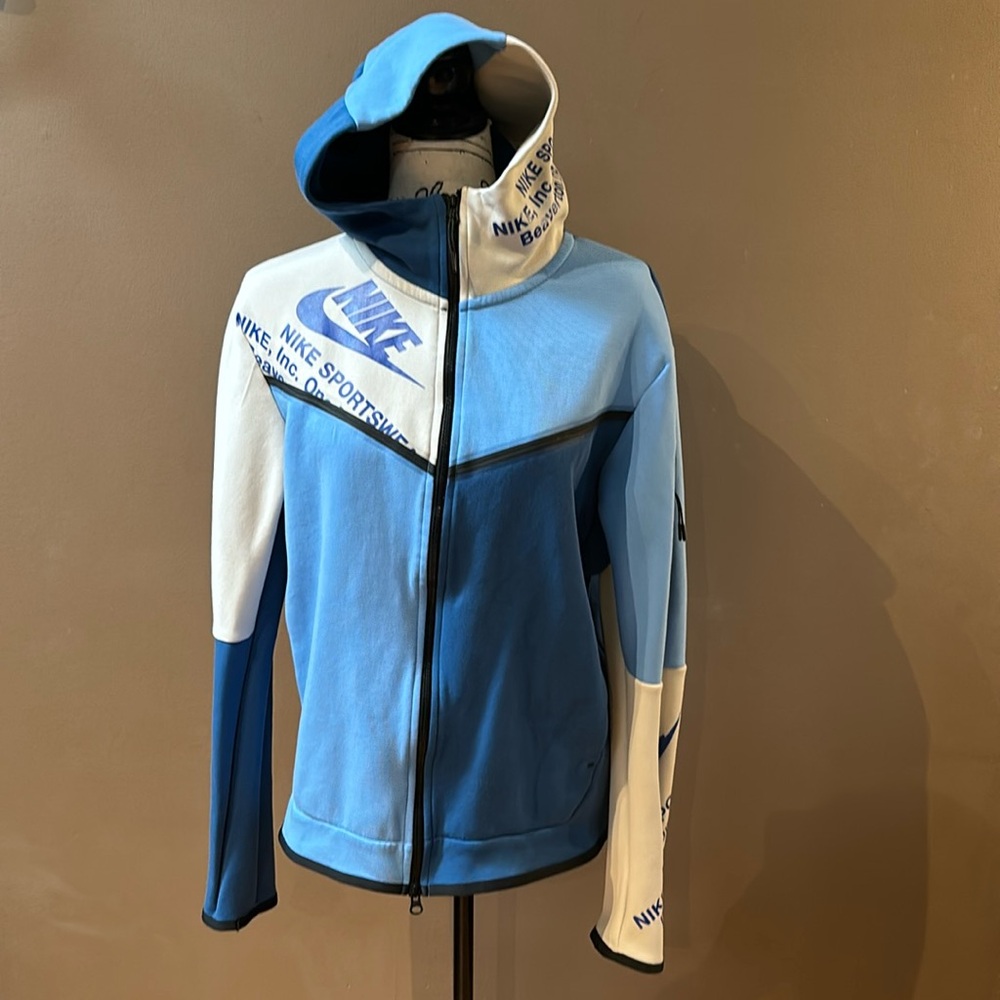 Nike Sportswear Tech Fleece Hoodie Full zip size Medium